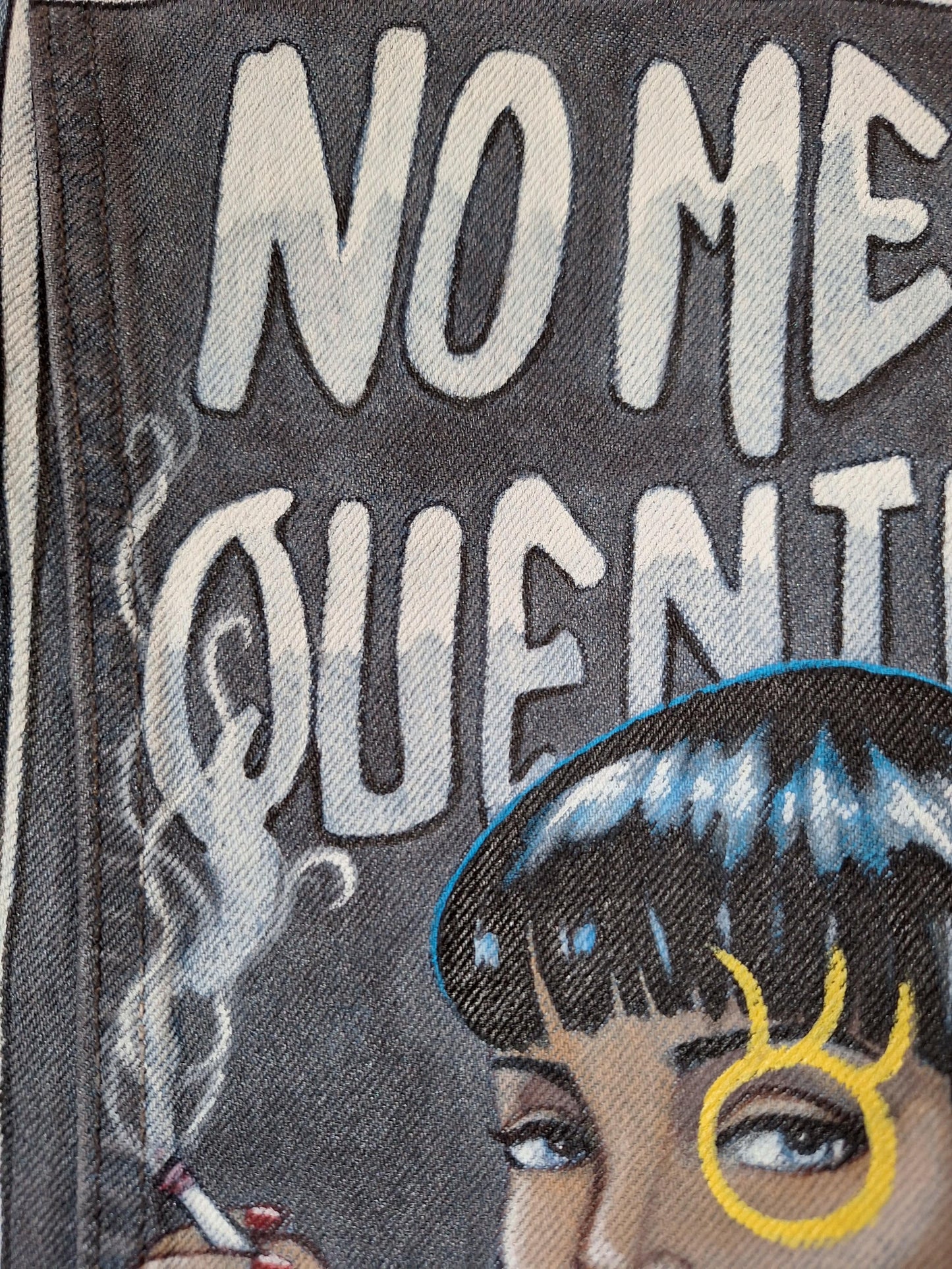 Chaleco largo vaquero pintado a mano – Estilo Pezojos, inspirado en Pulp Fiction