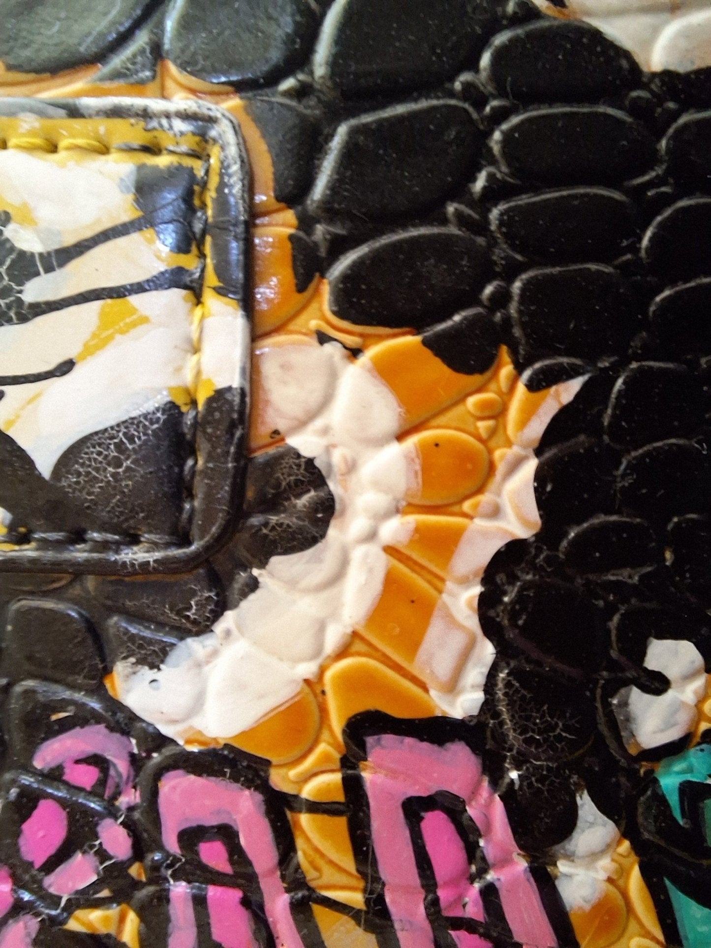 Bolso amarillo pintado a mano - customizado - Ropa pintada a mano en Pezojos