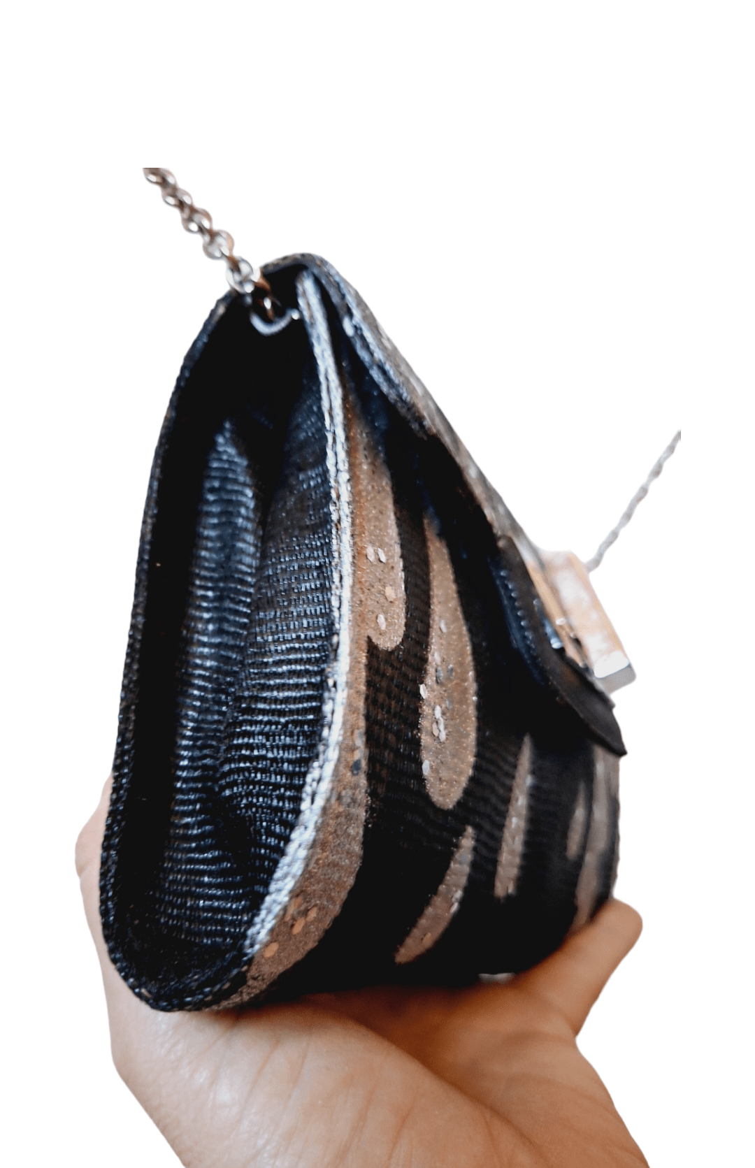 Bolso de rafia pintado a mano – Elegancia única para eventos especiales - Ropa pintada a mano en Pezojos