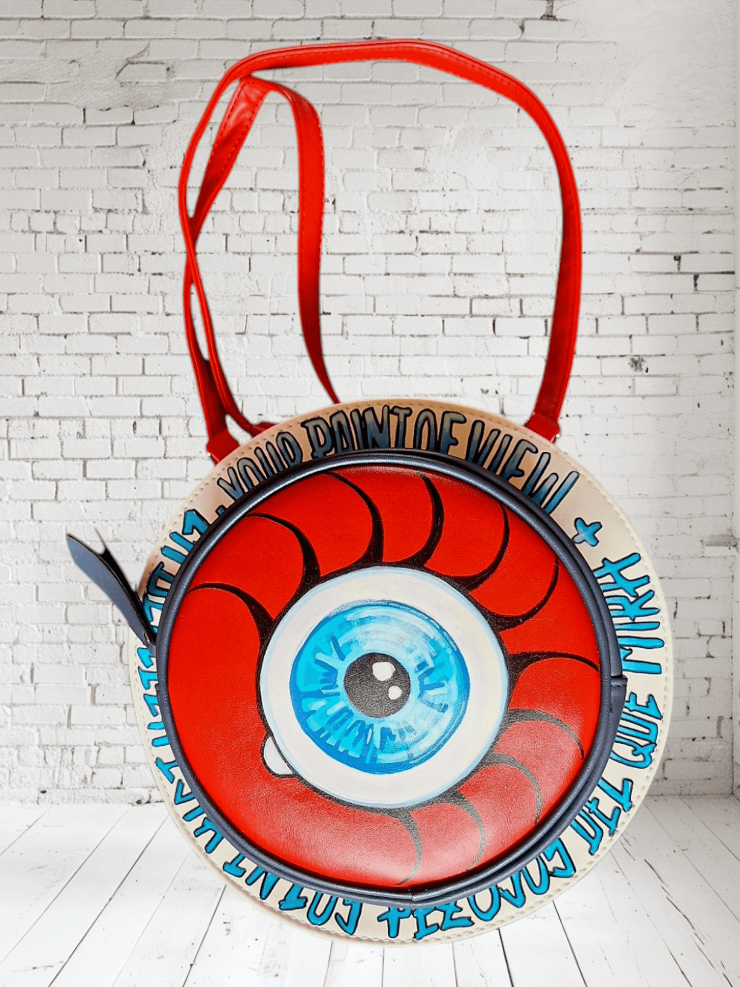 Bolso - mochila pintado a mano Pezojos Ibiza - Ropa pintada a mano en Pezojos