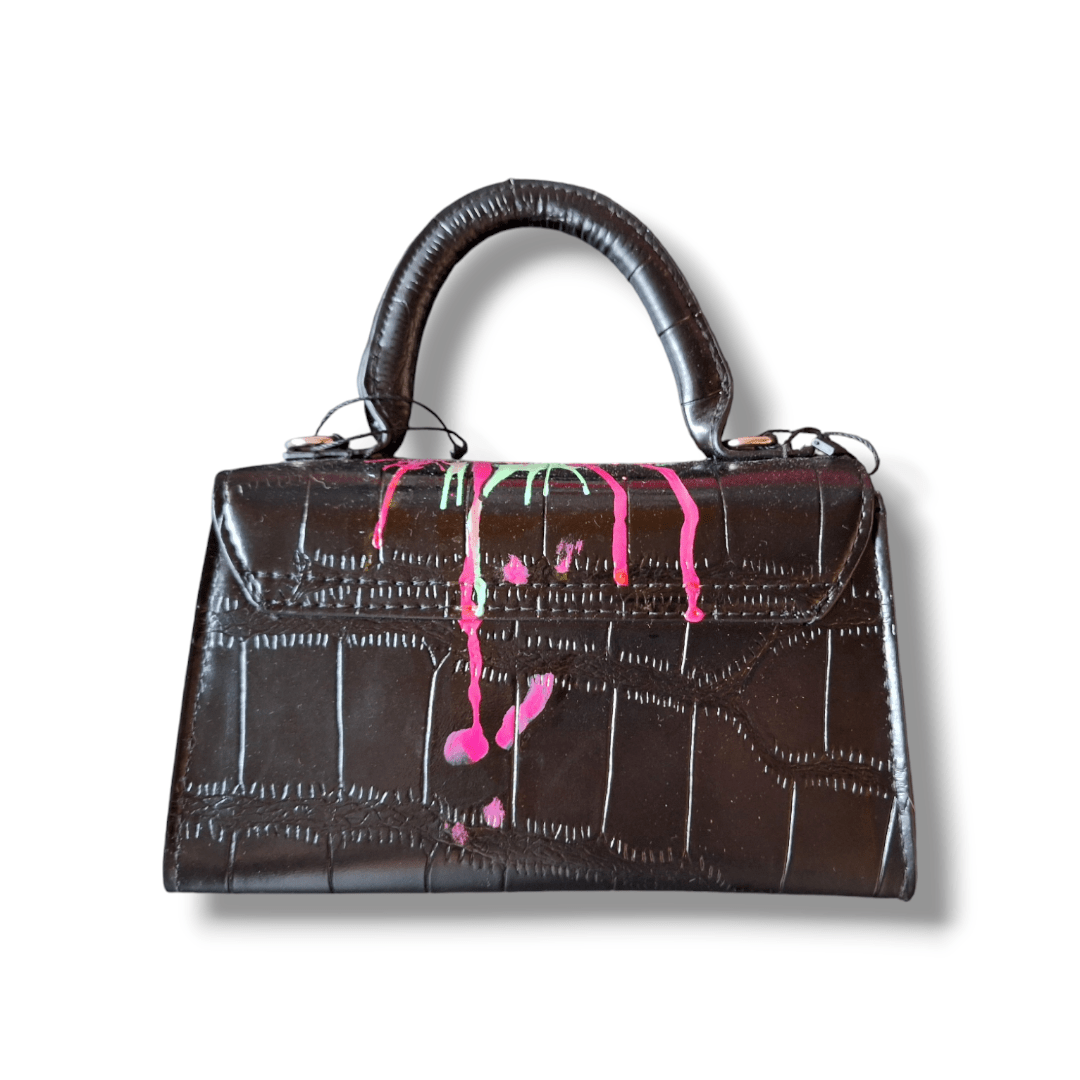 Bolso negro estilo Birkin street art - Ropa pintada a mano en Pezojos