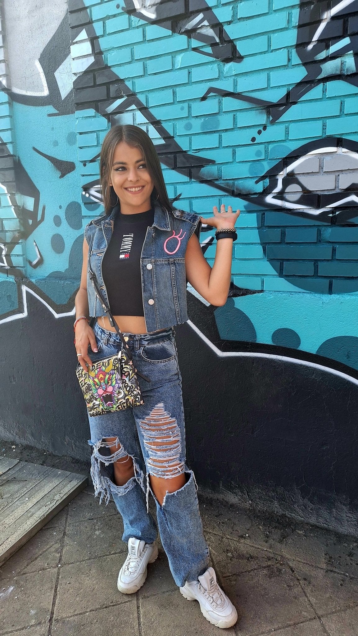 Chaleco pintado a mano Dollavatar Cinnamon - Ropa pintada a mano en Pezojos