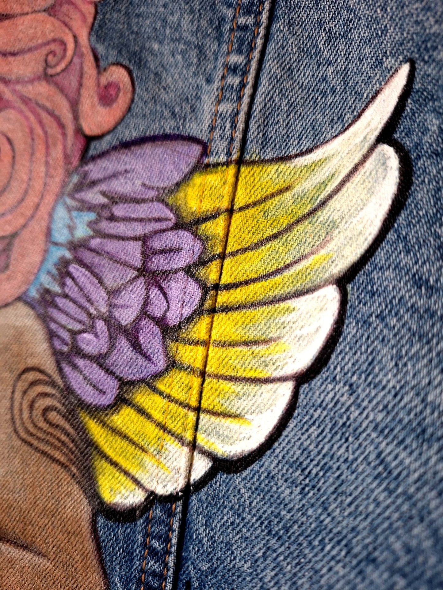 Chaqueta crop denim pintada a mano Angel Punk - Ropa pintada a mano en Pezojos