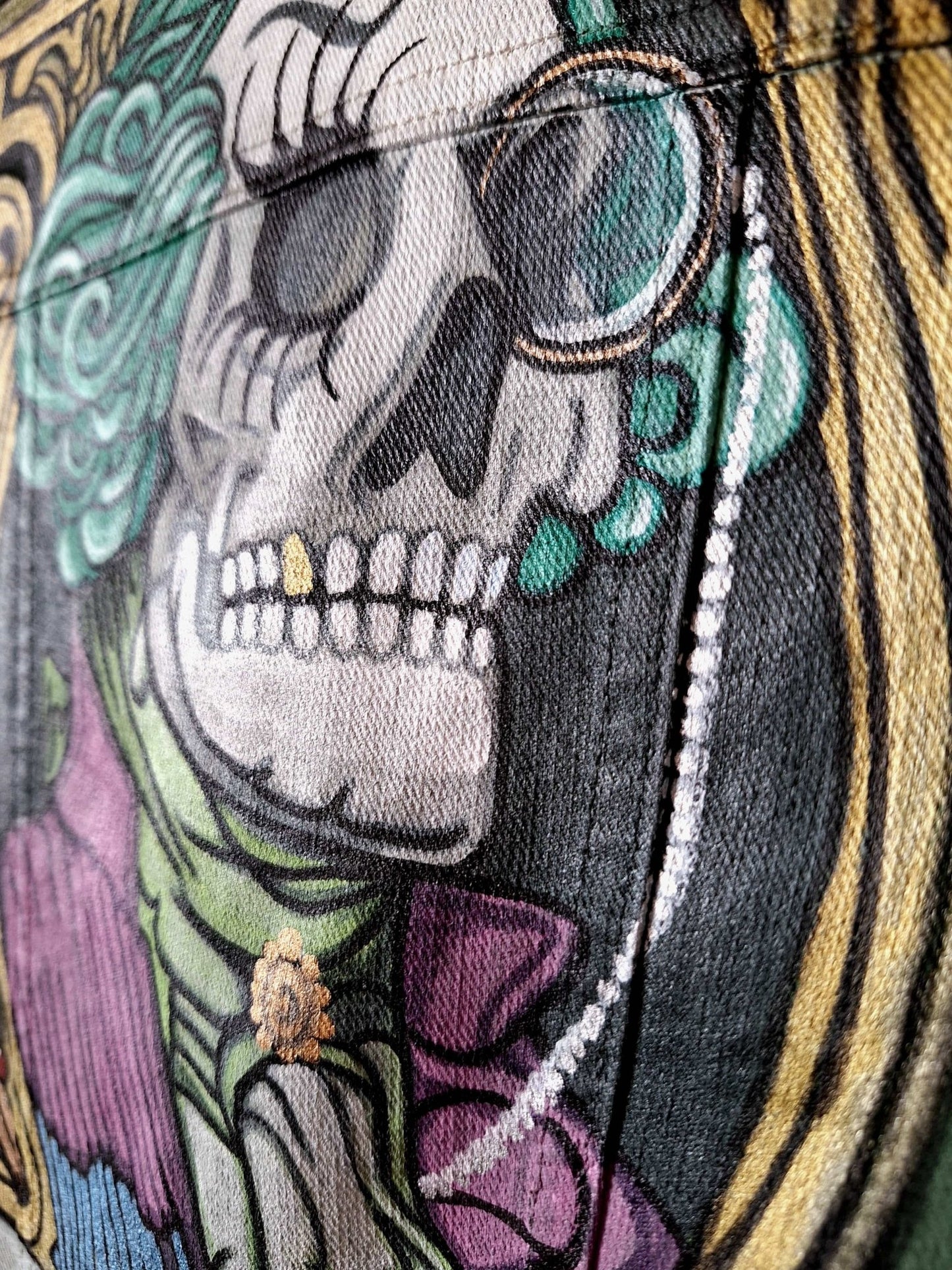 Chaqueta denim vintage pintada Skull president - Ropa pintada a mano en Pezojos
