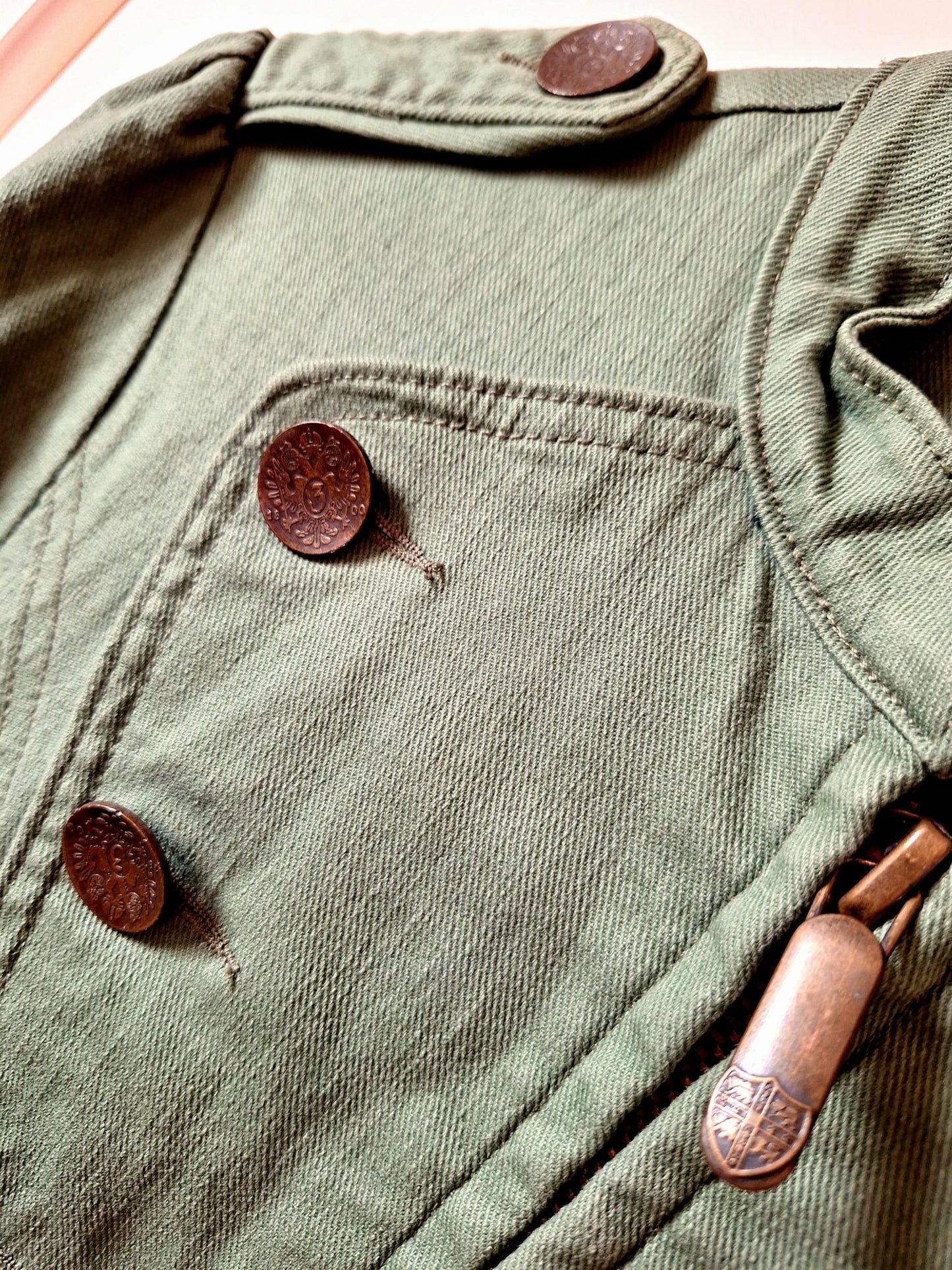 Chaqueta denim vintage pintada Skull president - Ropa pintada a mano en Pezojos