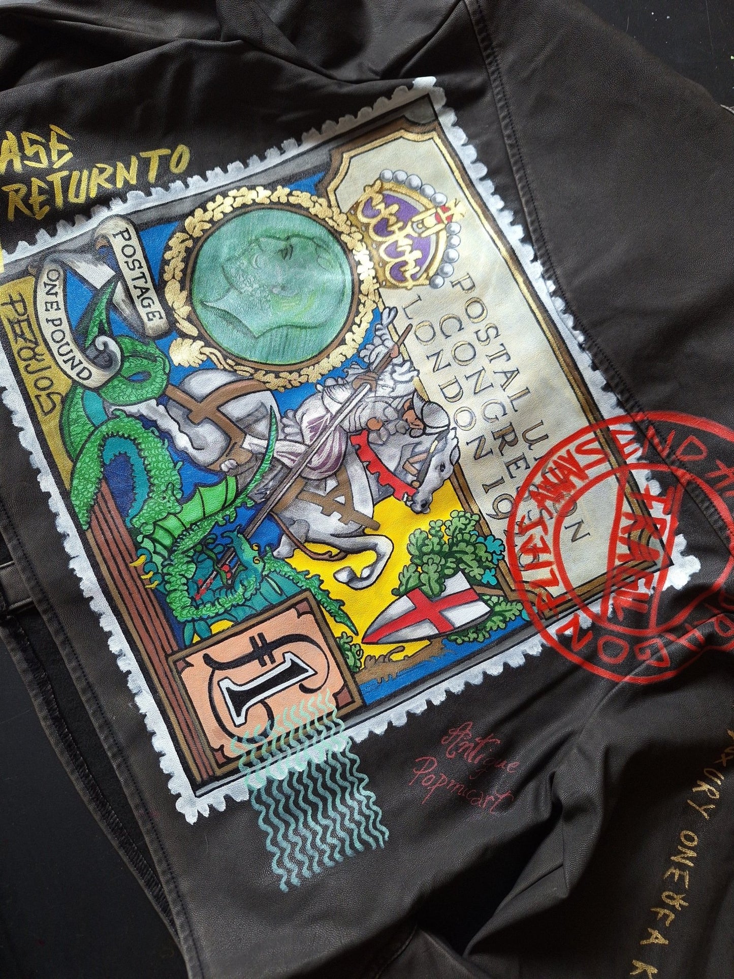 Chaqueta Gris oscuro Pintada a Mano – Sello de San Jorge - Ropa pintada a mano en Pezojos