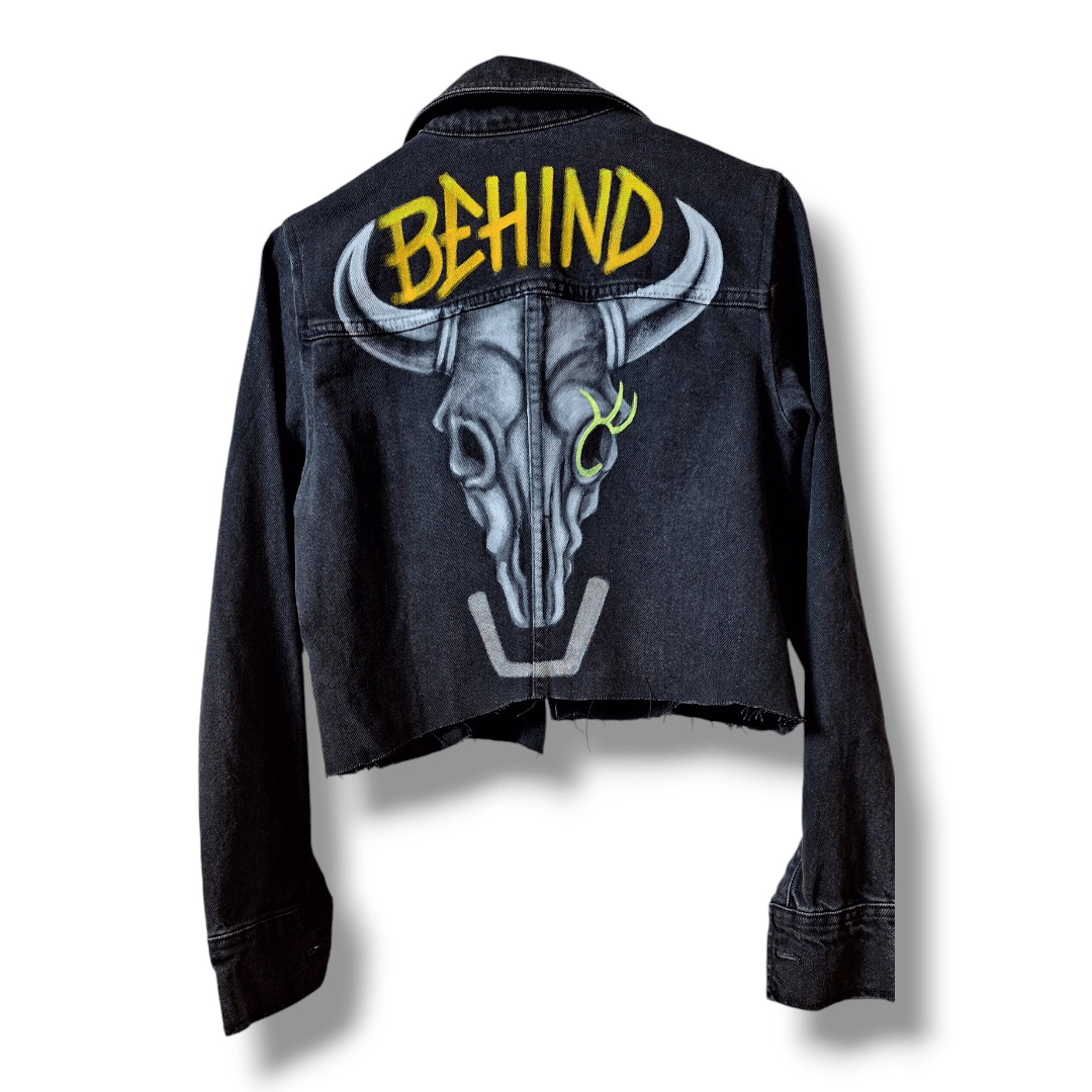 Chaqueta negra denim calavera con cuernos - Ropa pintada a mano en Pezojos