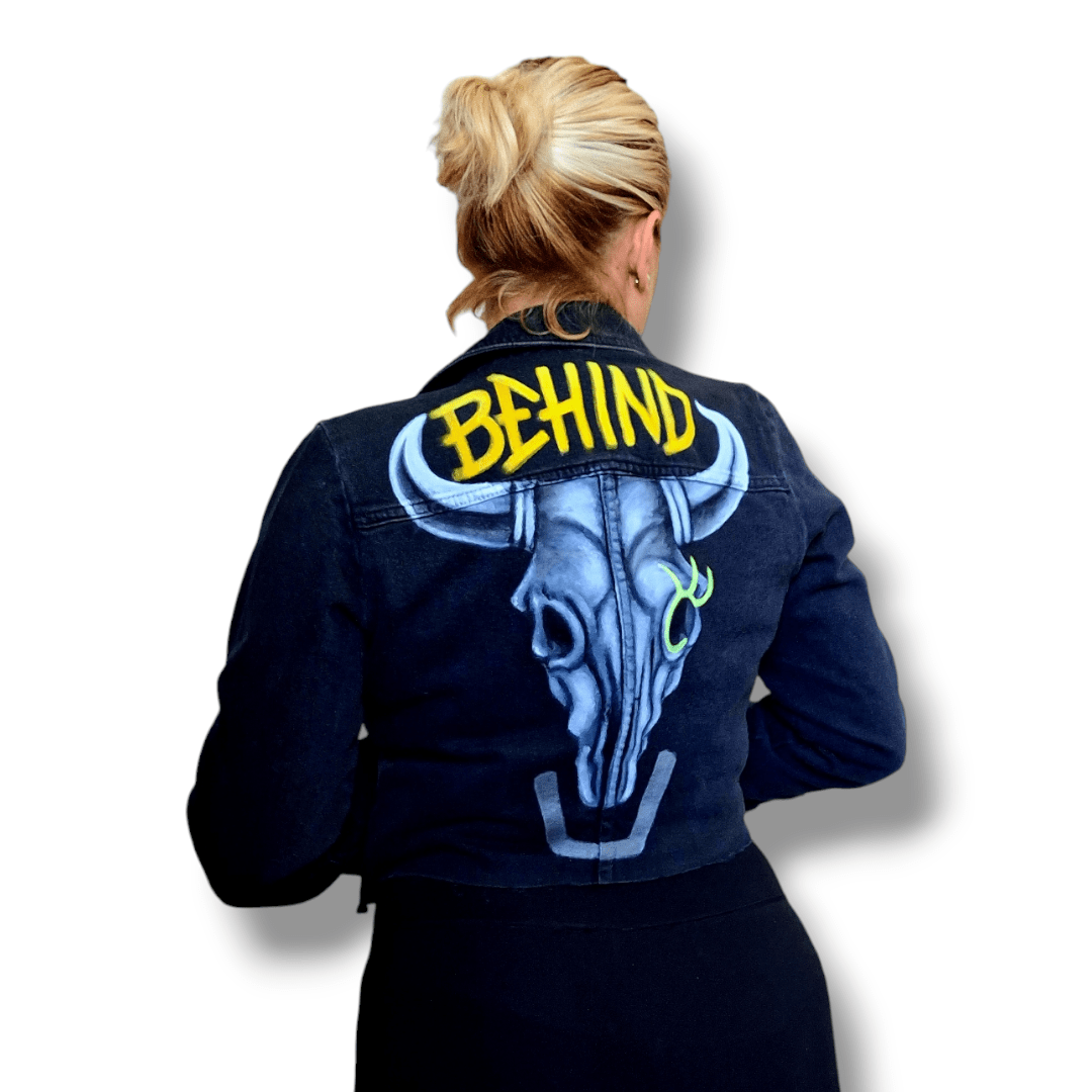 Chaqueta negra denim calavera con cuernos - Ropa pintada a mano en Pezojos