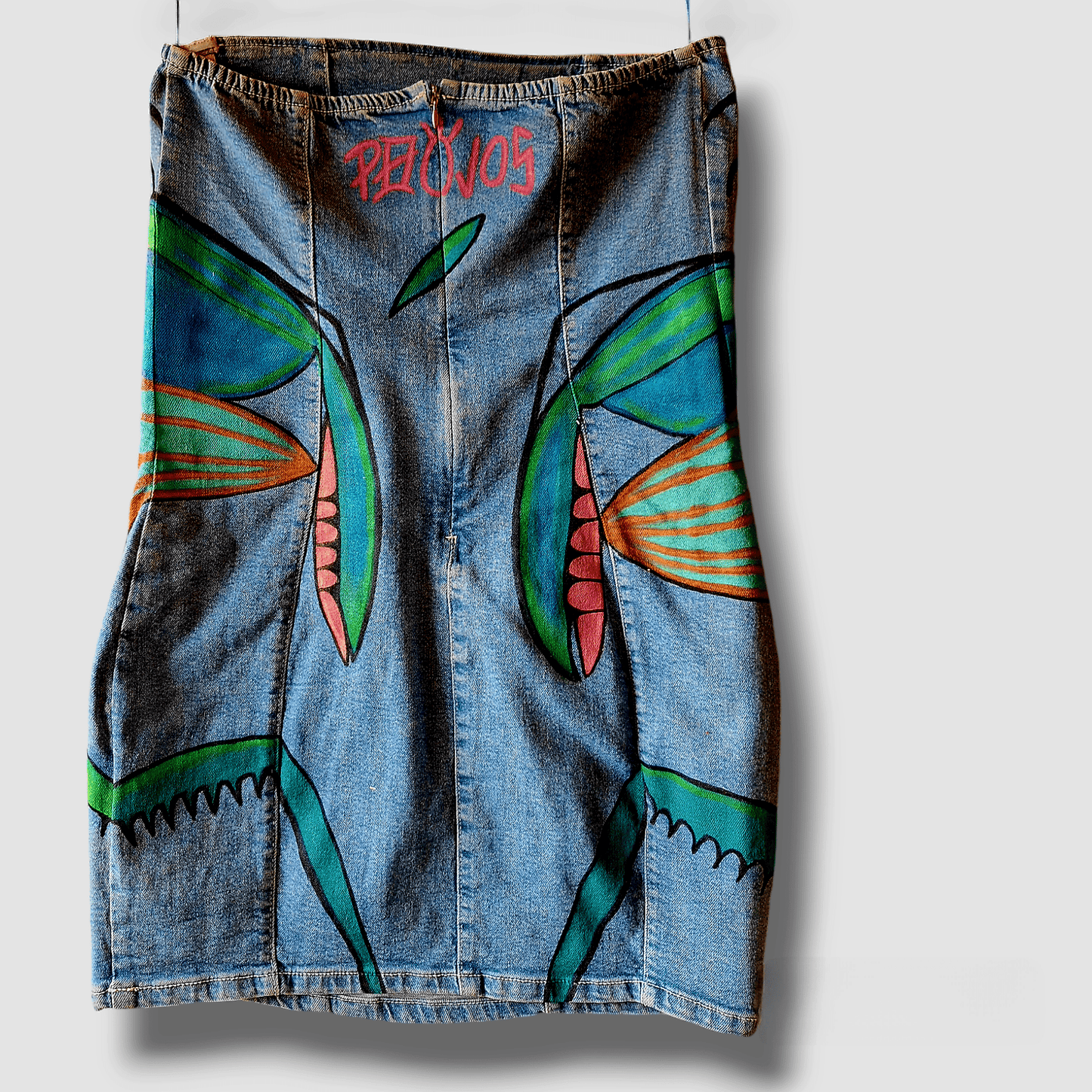 Vestido Mantis Golosona - Ropa pintada a mano en Pezojos
