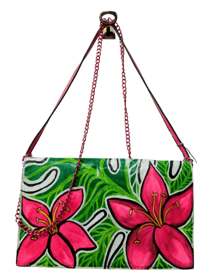 Bolso tipo sobre pintado a mano: Flor hawaiana en rosa neón - Ropa pintada a mano en Pezojos